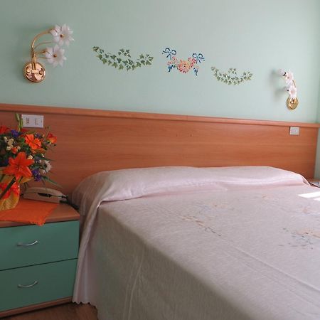 Locanda Ridevert Hotel Tione di Trento Ruang foto