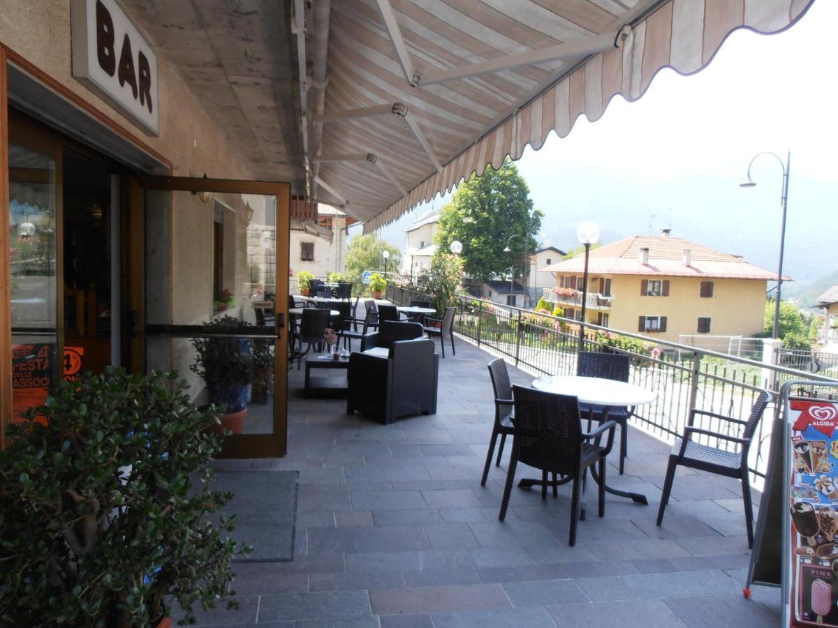 Locanda Ridevert Hotel Tione di Trento Bagian luar foto