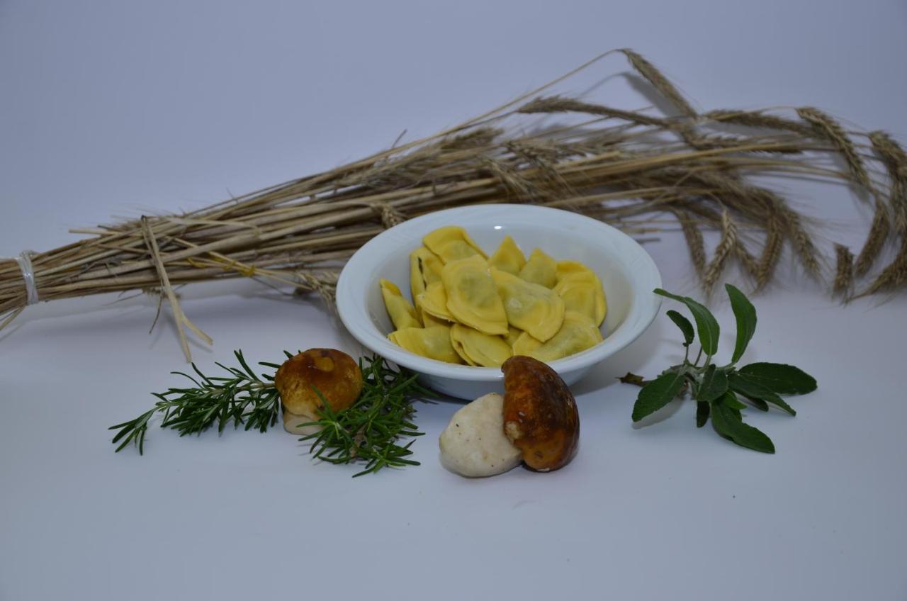 Locanda Ridevert Hotel Tione di Trento Bagian luar foto