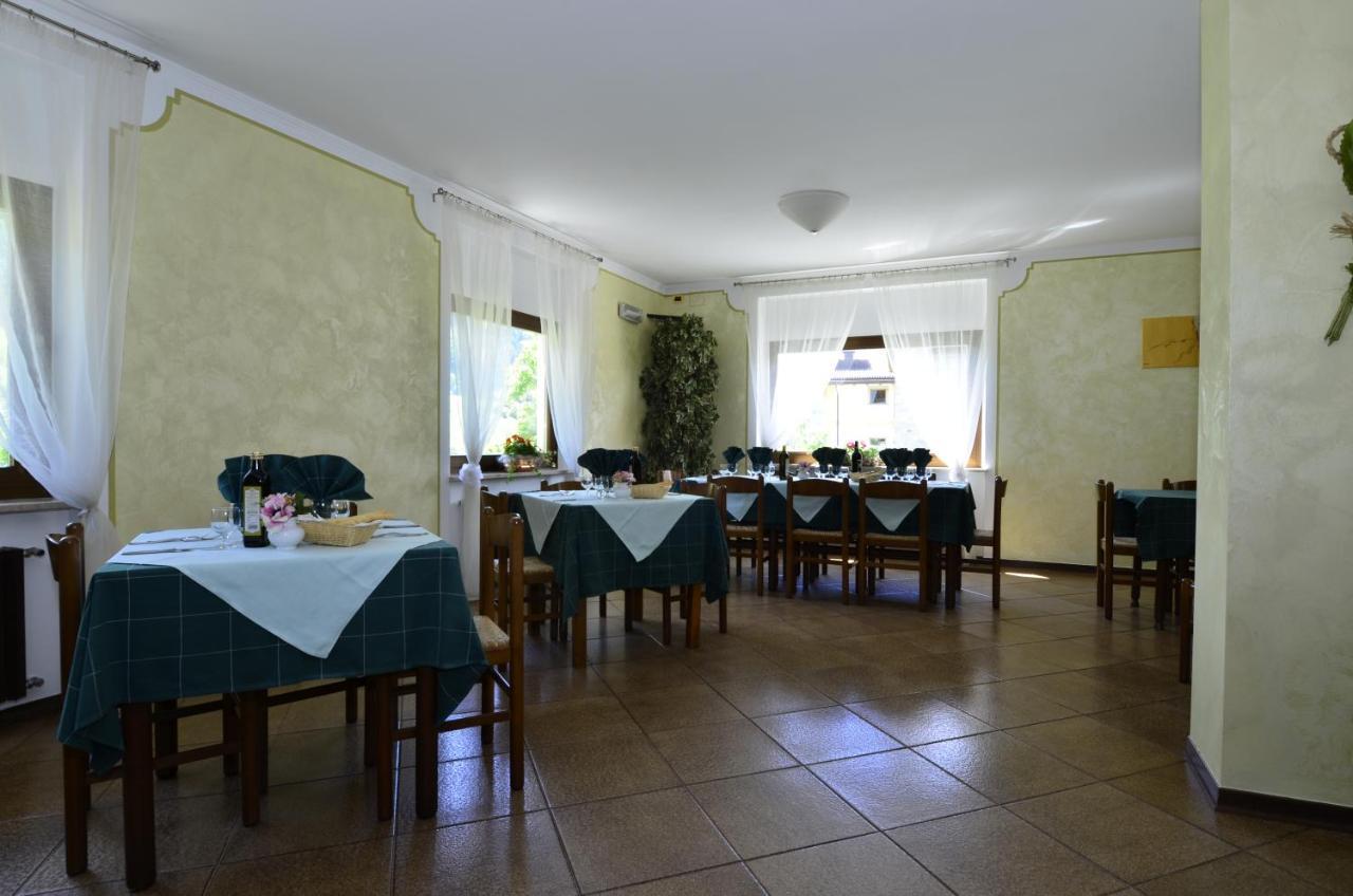 Locanda Ridevert Hotel Tione di Trento Bagian luar foto