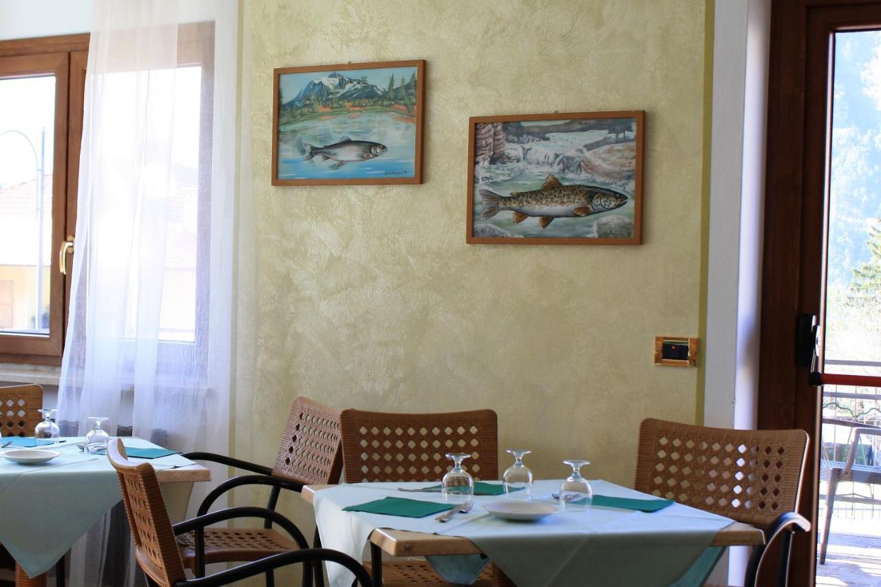 Locanda Ridevert Hotel Tione di Trento Bagian luar foto