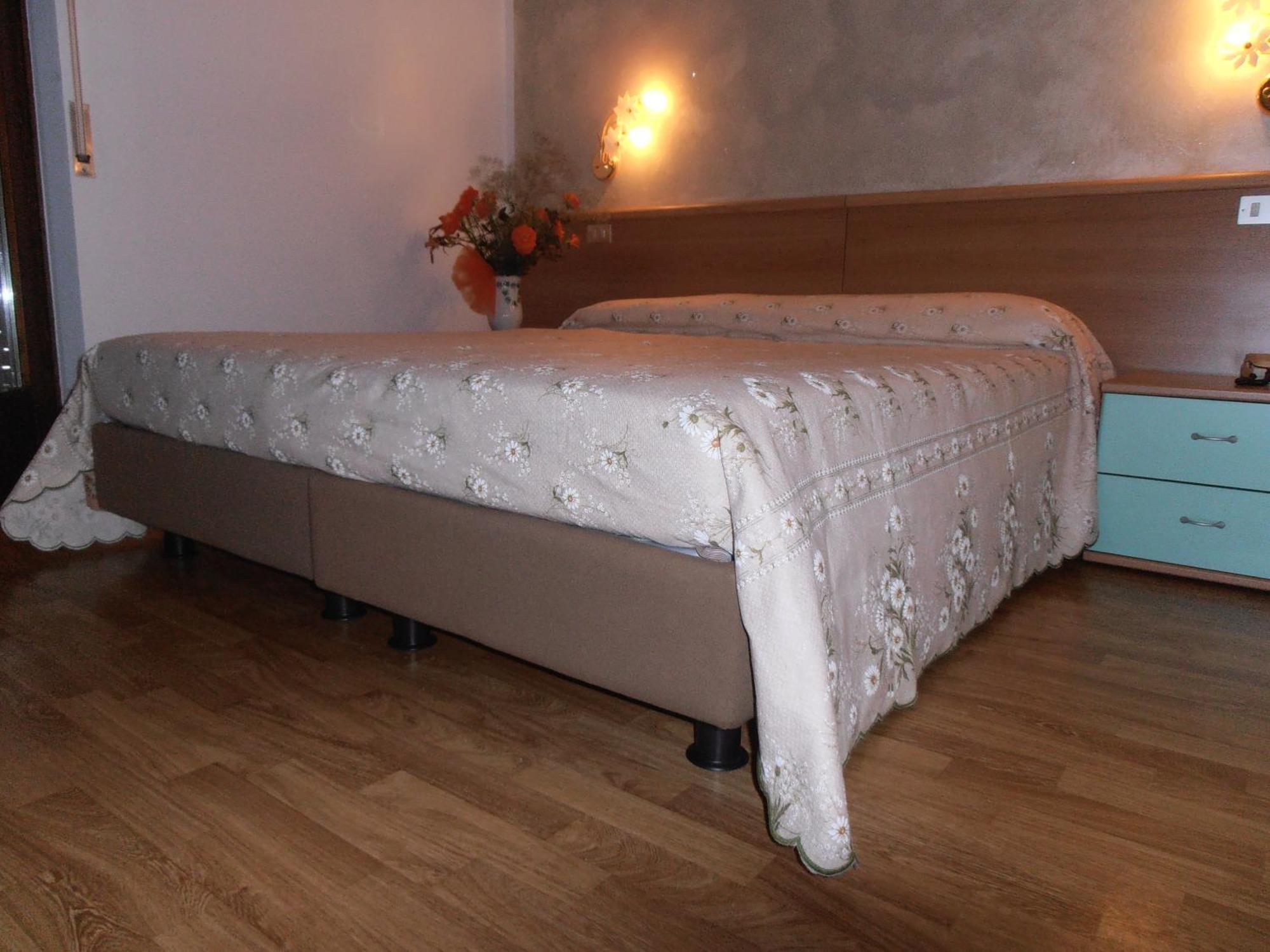 Locanda Ridevert Hotel Tione di Trento Ruang foto
