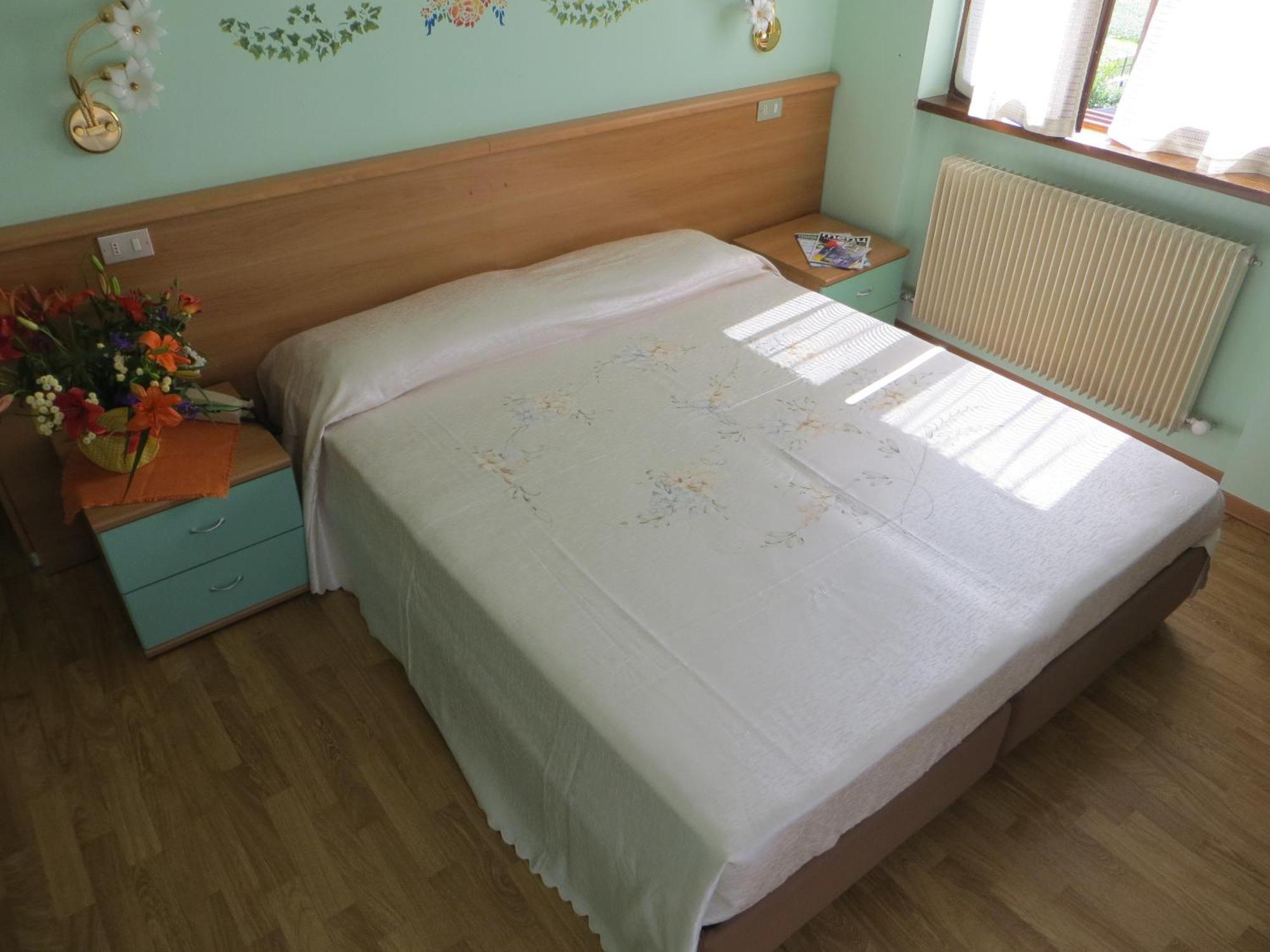 Locanda Ridevert Hotel Tione di Trento Ruang foto